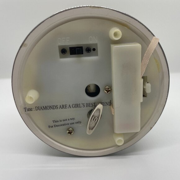 henri bendel snow globe Diamonds are a Girls Best Friend Lights Up - Picture 7 of 7